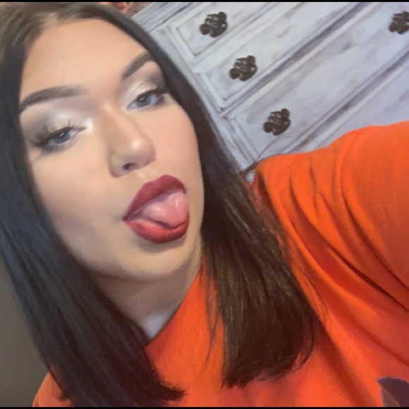 Meet your Posher, Kylee - Picture 1 of 1